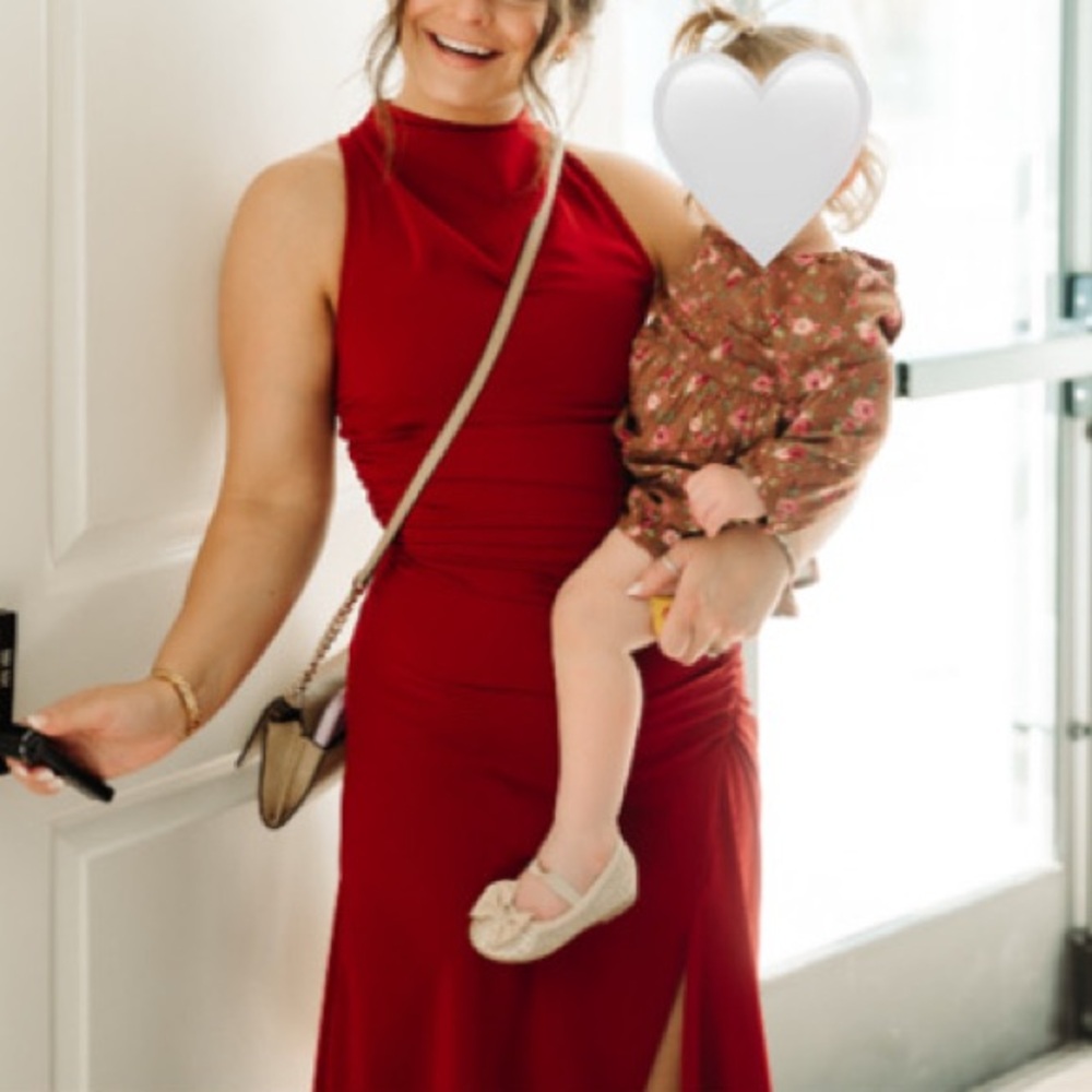 Perfect red dress! Bishop + Young - Picture 5 of 5
